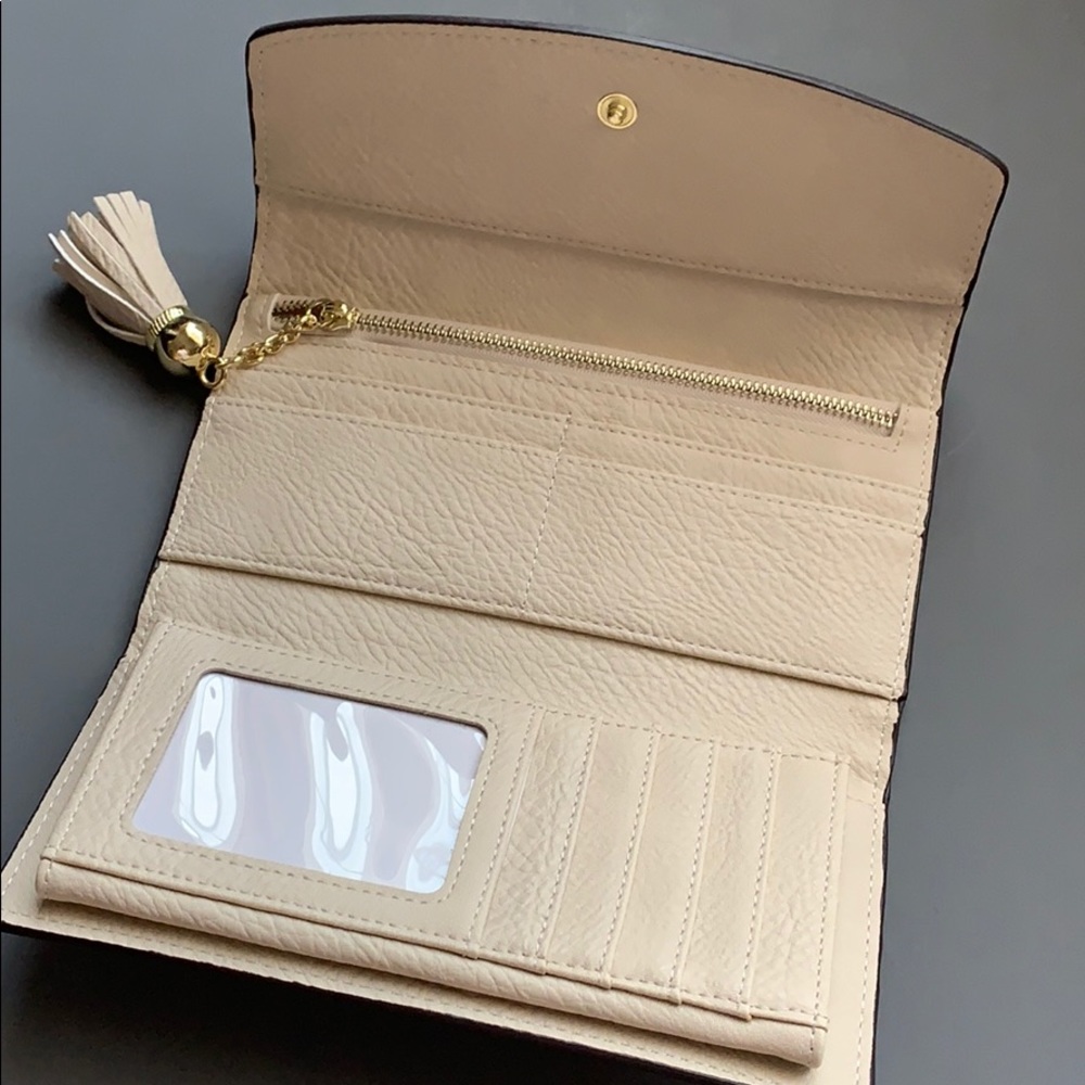 Wallet - Picture 3 of 6